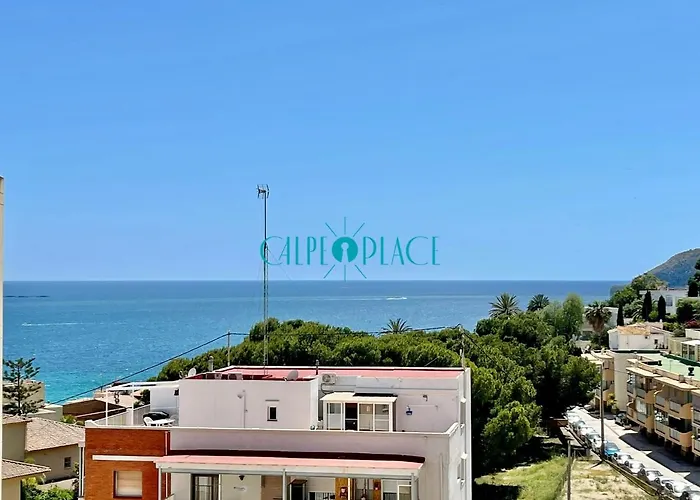 MENTA Apto. con piscina a solo 200m de la playa